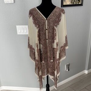NWOT Gorgeous Bohemian Poncho